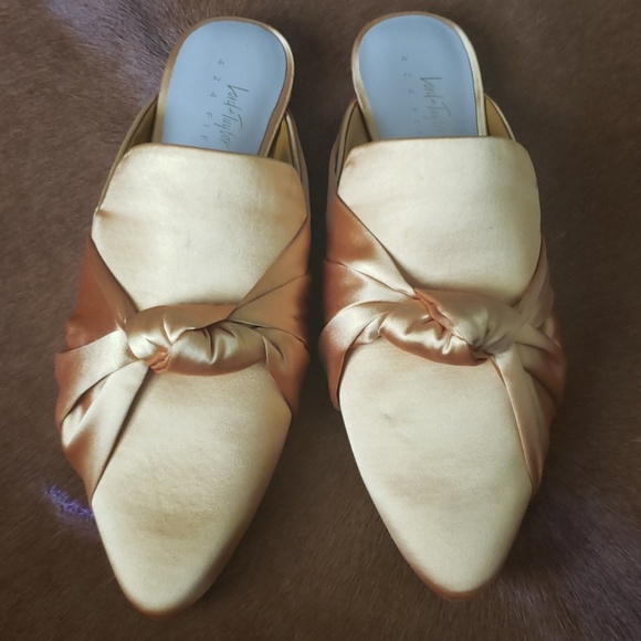 Lord & Taylor Shoes - NWOT Lord & Taylor
